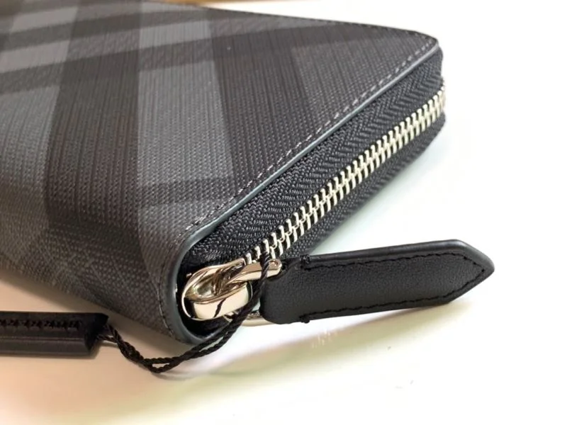 Burberry Wallets Purse MoistureWicking 37802