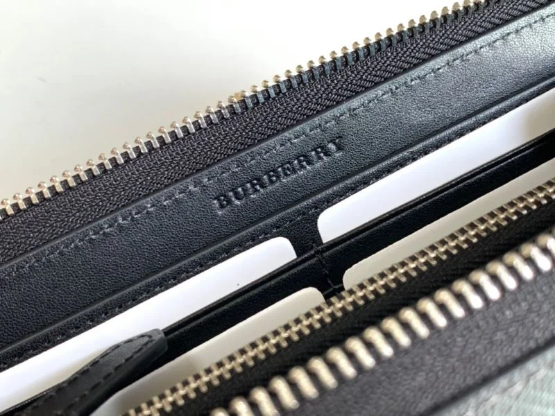 Burberry Wallets Purse MoistureWicking 37802