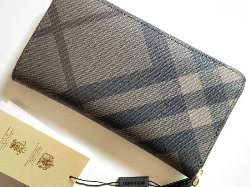 TechFriendly Burberry Wallets Purse 37803
