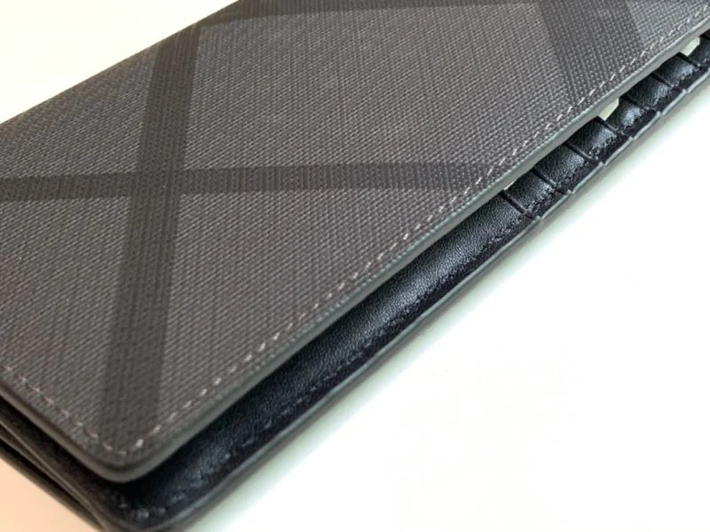 WaterResistant Burberry Wallets Purse 37823