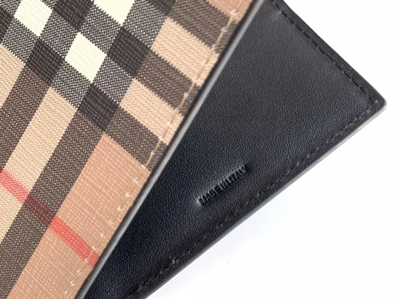 WellDesigned Burberry Wallets Purse 37791