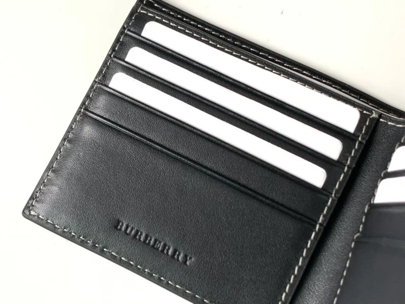 Resilient Burberry Wallets Purse 37781