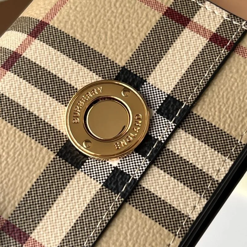 Snug Burberry Wallets Purse 37771