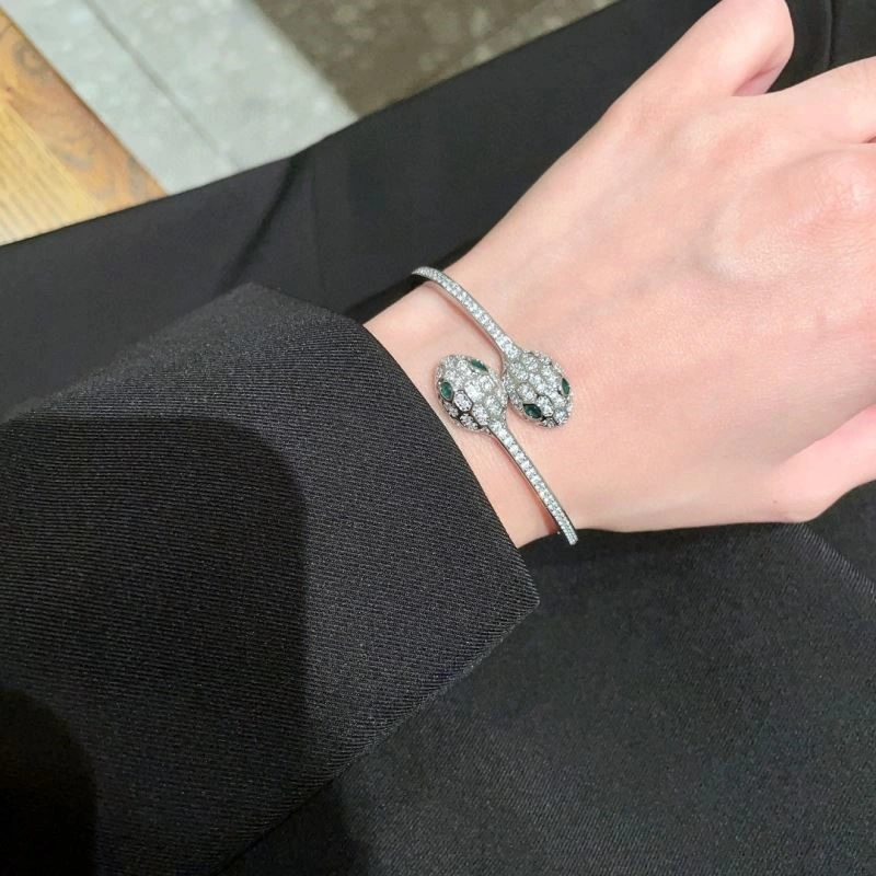 Minimalist Bvlgari Bracelets 216439