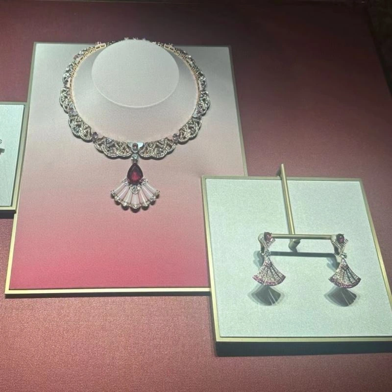 Bvlgari Earrings Packable 216842