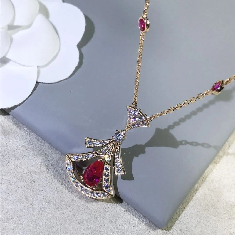 Comfortable Bvlgari Necklaces 216736