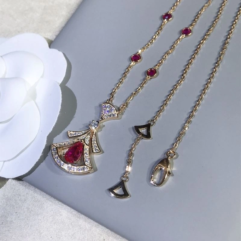Comfortable Bvlgari Necklaces 216736