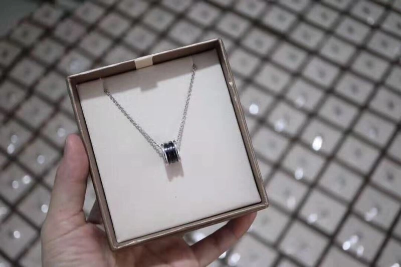 Versatile Bvlgari Necklaces 216888