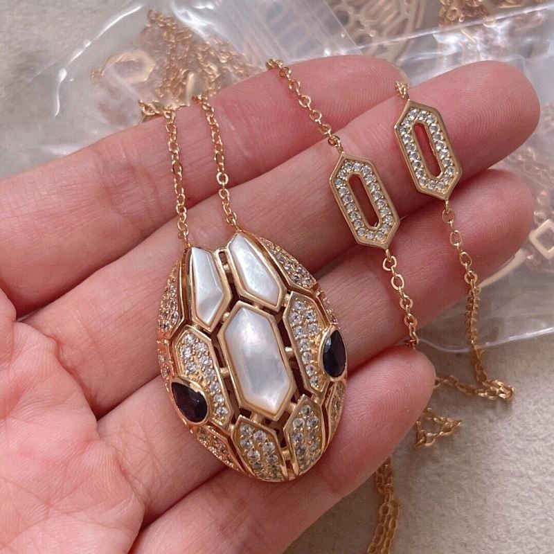 FashionForward Bvlgari Necklaces 216885