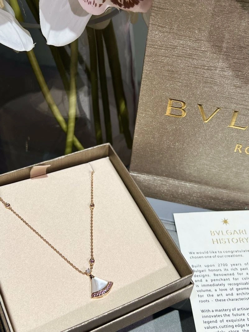 Bvlgari Necklaces Affordable 216657