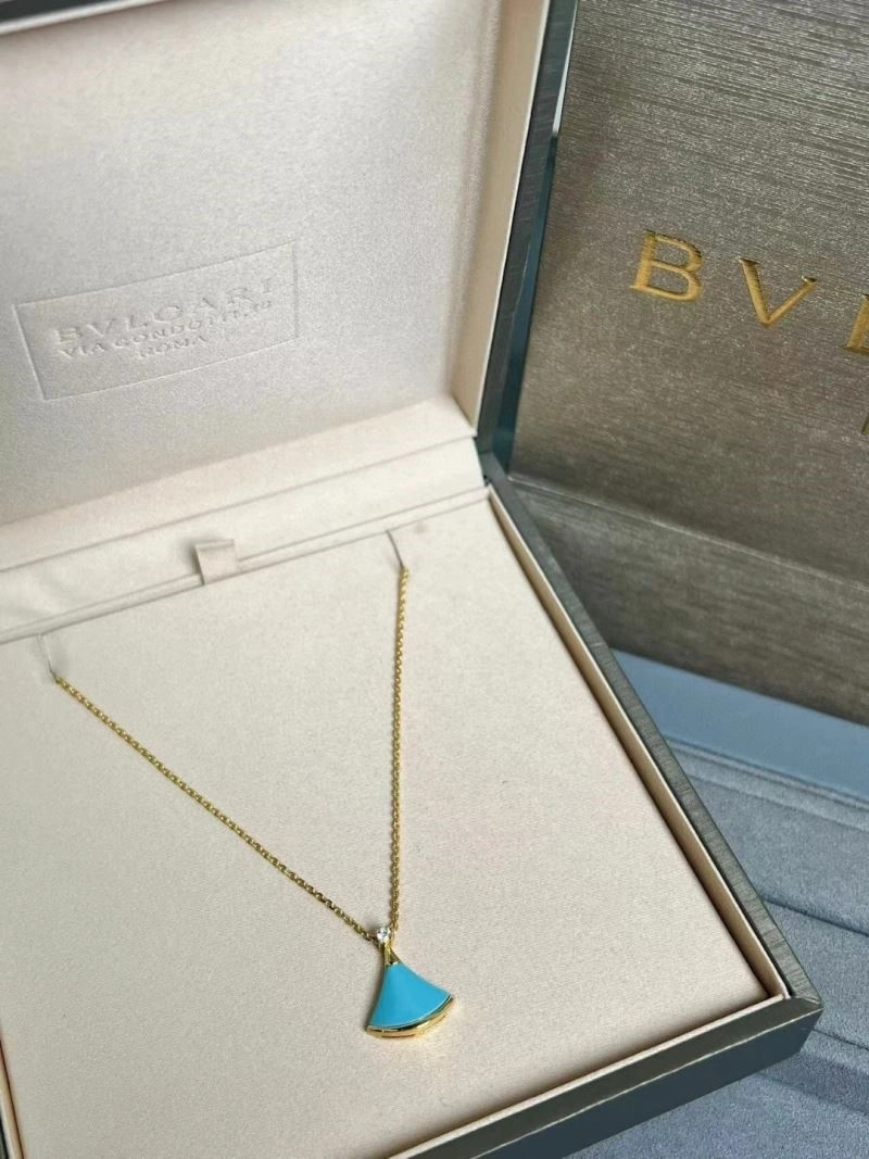 Bvlgari Necklaces Affordable 216371