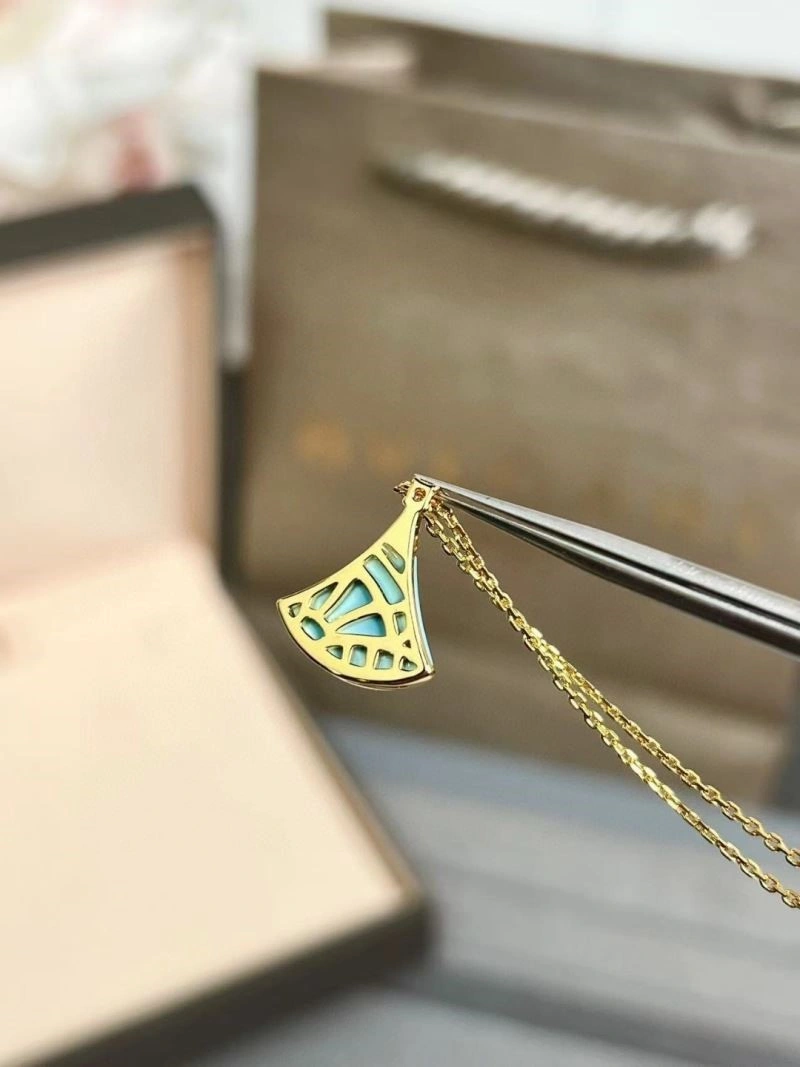 Bvlgari Necklaces Affordable 216371