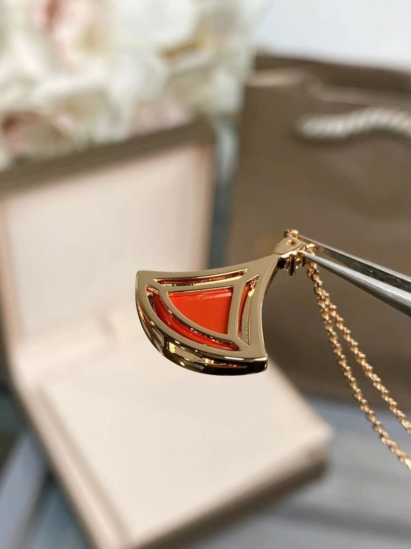 Comfortable Bvlgari Necklaces 216372