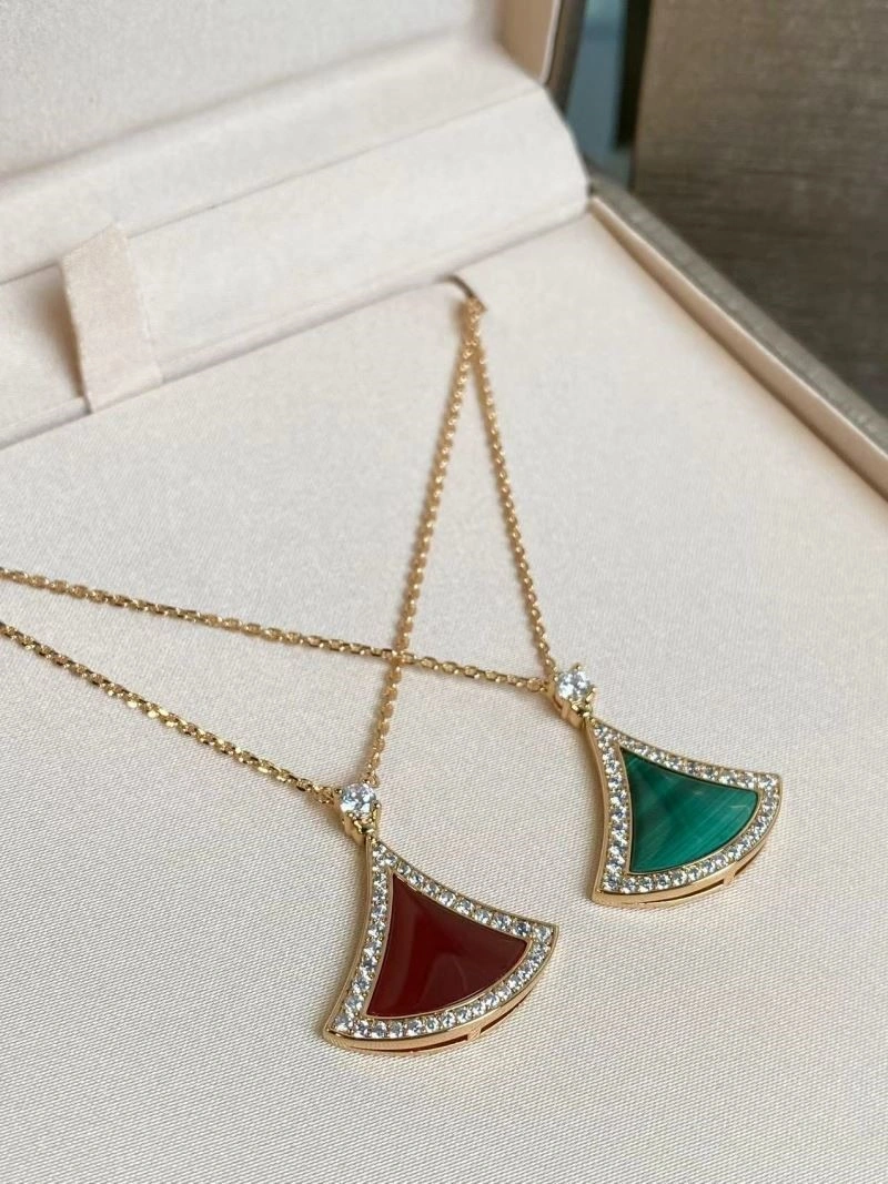 Comfortable Bvlgari Necklaces 216372