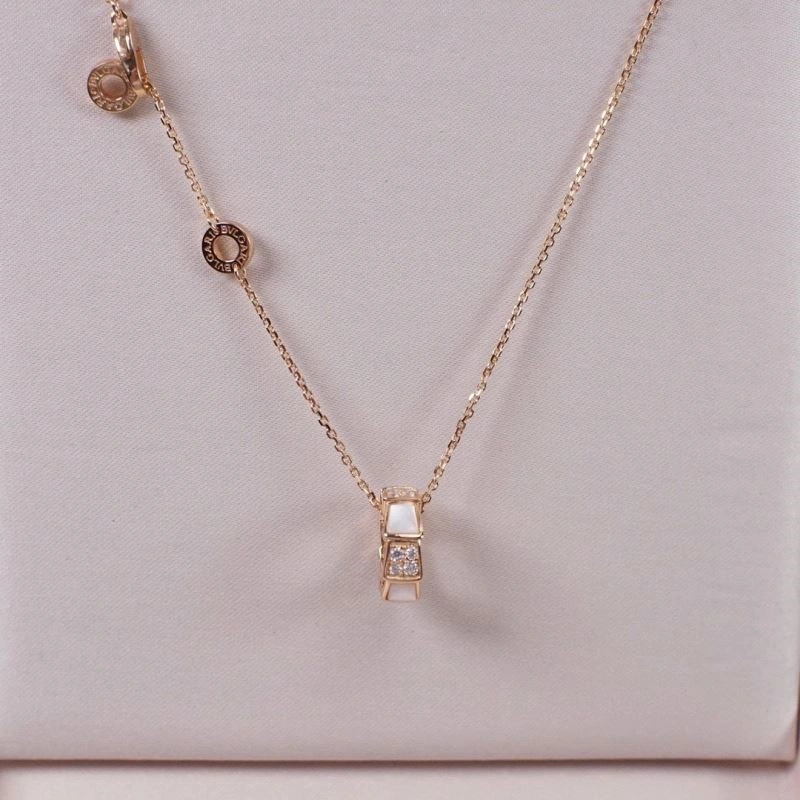 Bvlgari Necklaces UrbanChic 216384