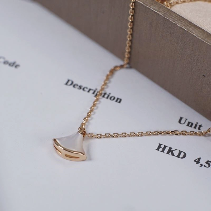 Sporty Bvlgari Necklaces 216365