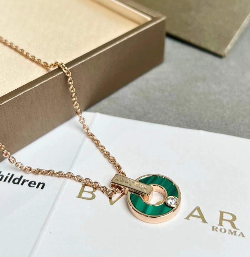 Classic Bvlgari Necklaces 216336