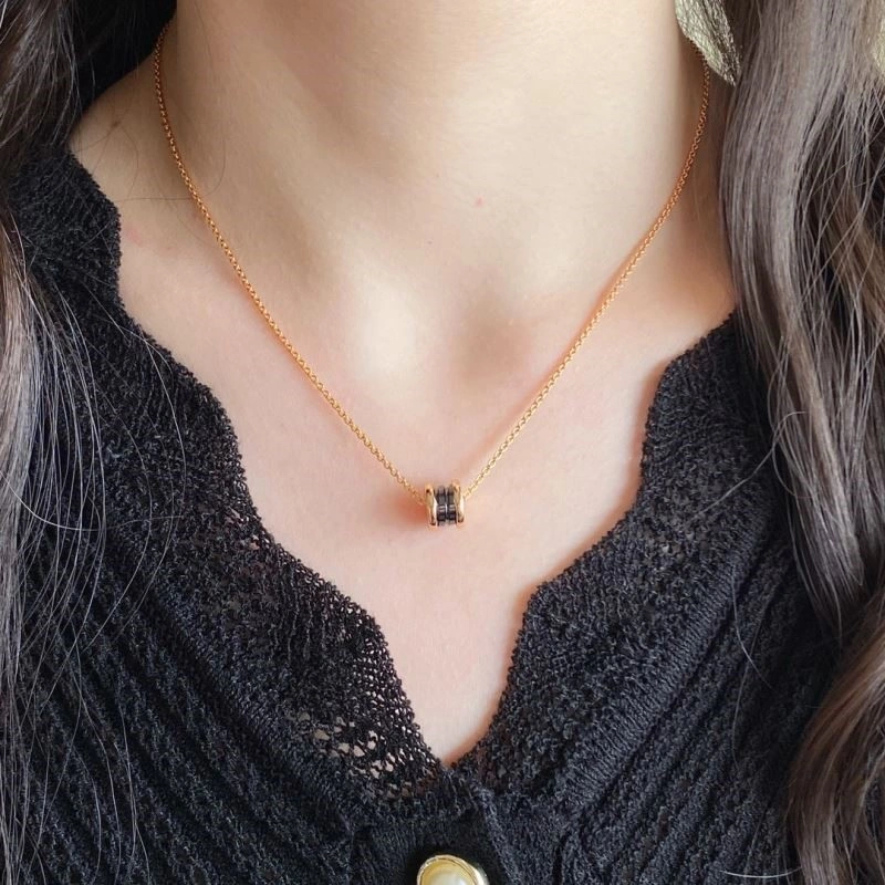 Resilient Bvlgari Necklaces 216353