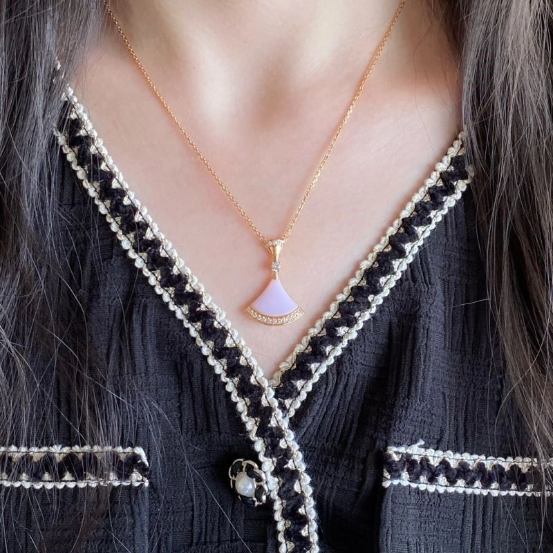 Unique Bvlgari Necklaces 216334