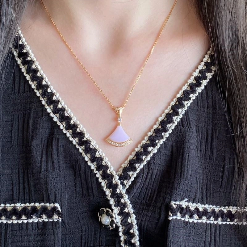 Unique Bvlgari Necklaces 216334