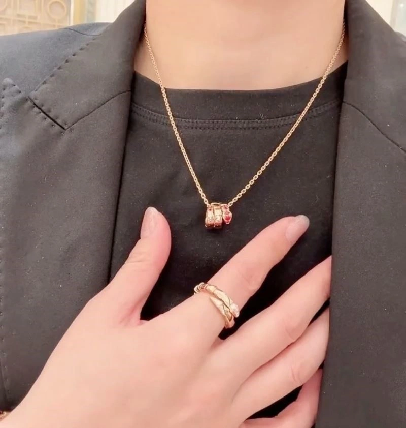 Supportive Bvlgari Necklaces 216230