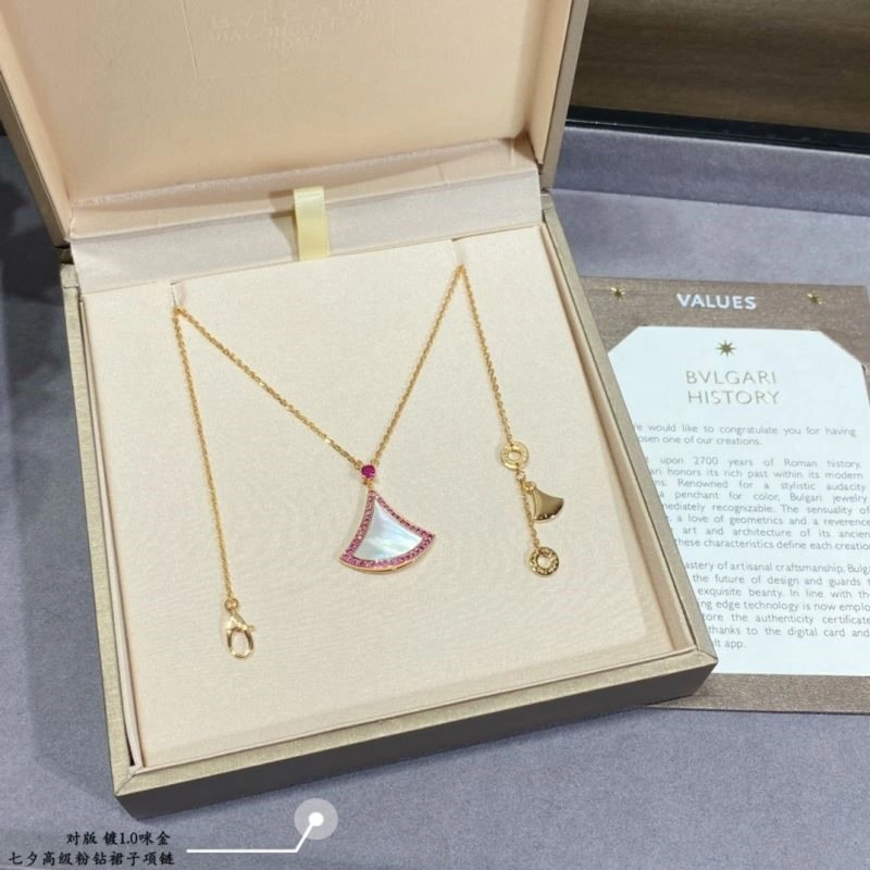 Bvlgari Necklaces SmoothTexture 216218