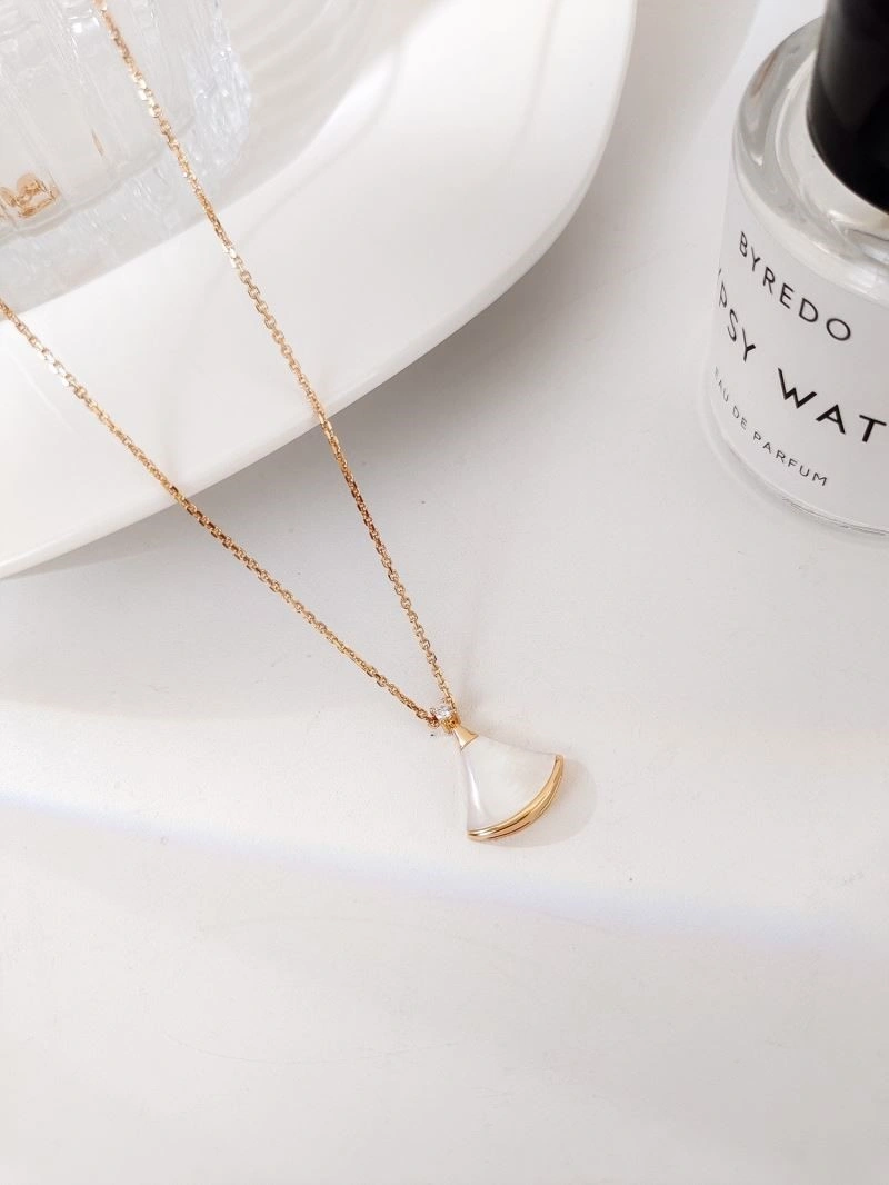 Bvlgari Necklaces Bright 216161