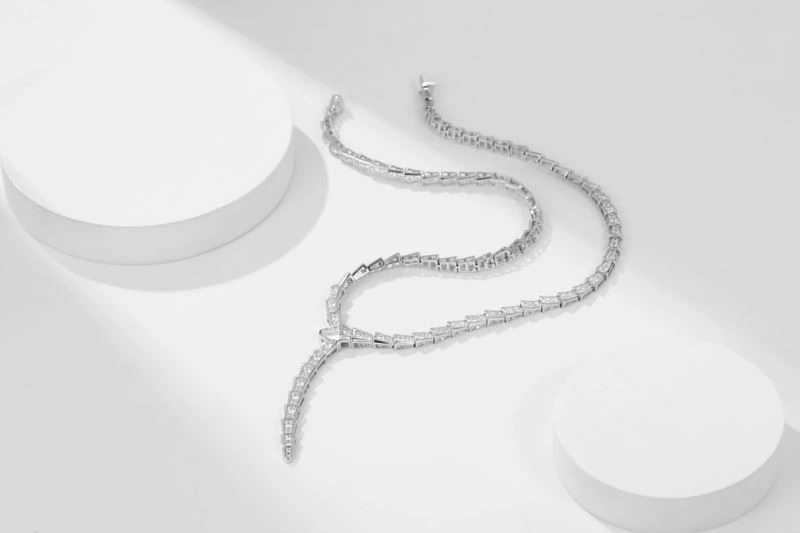 Vibrant Bvlgari Necklaces 216157