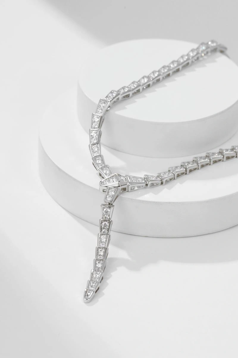 Vibrant Bvlgari Necklaces 216157