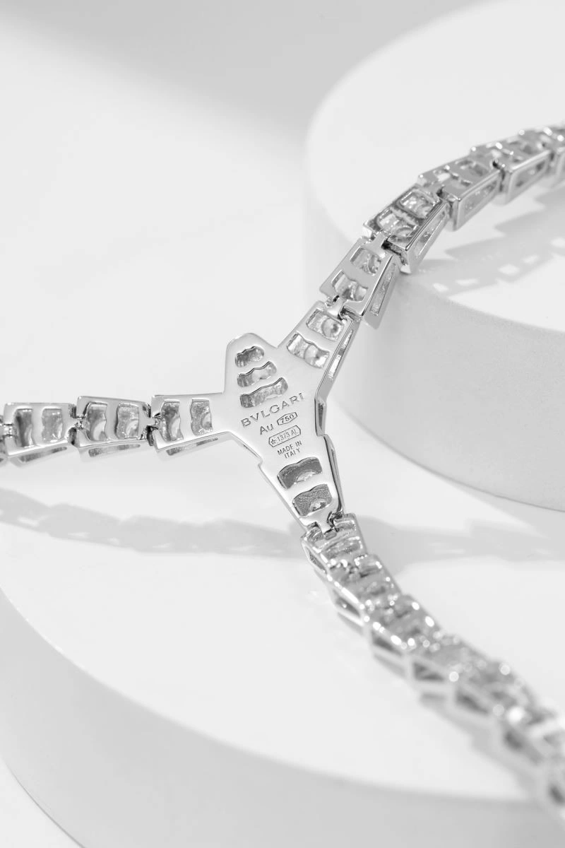 Vibrant Bvlgari Necklaces 216157