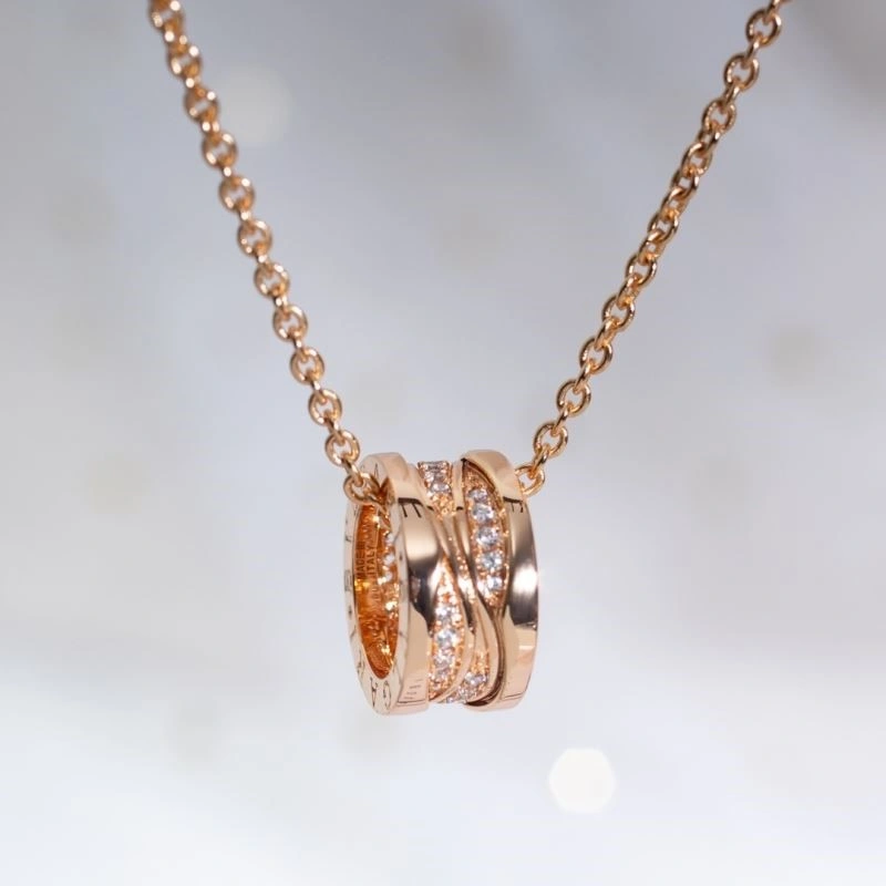 Sustainable Bvlgari Necklaces 216160