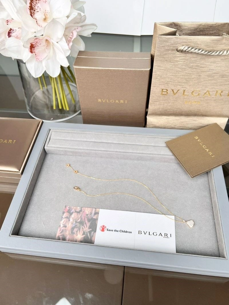 Premium Bvlgari Necklaces 216136