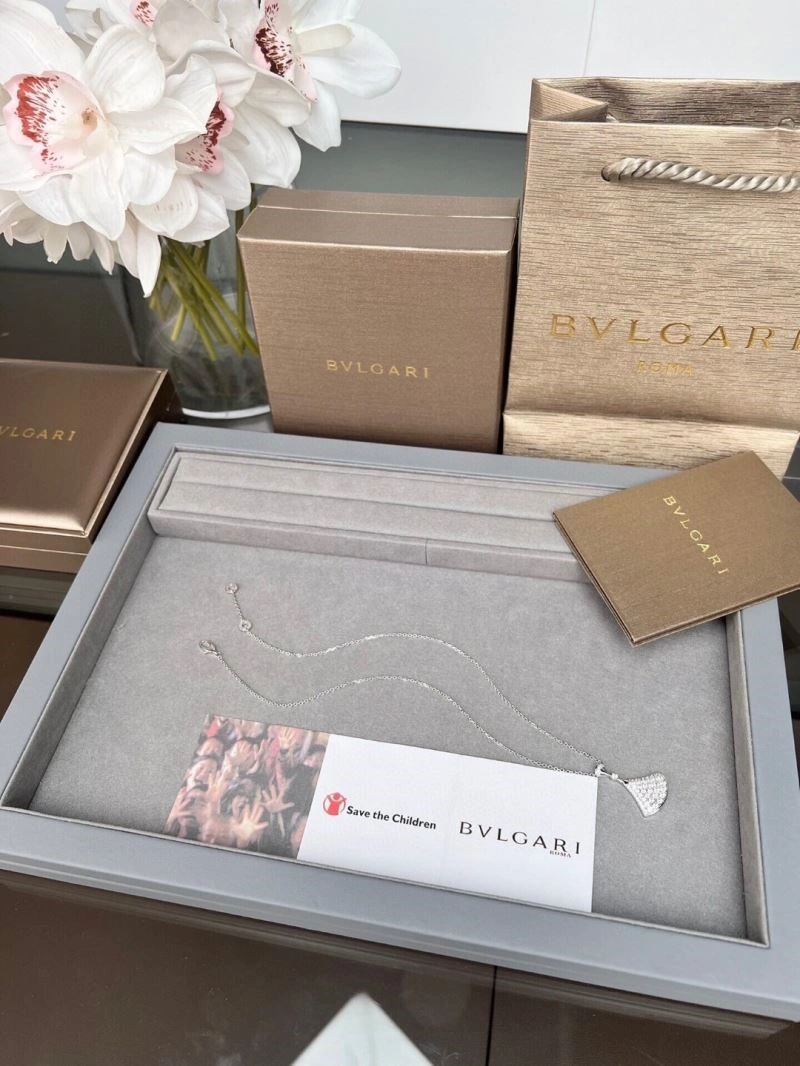 WeatherProof Bvlgari Necklaces 216132