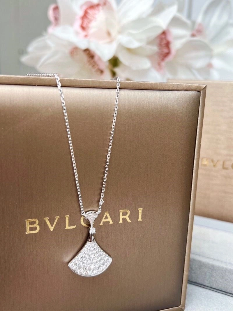 WeatherProof Bvlgari Necklaces 216132