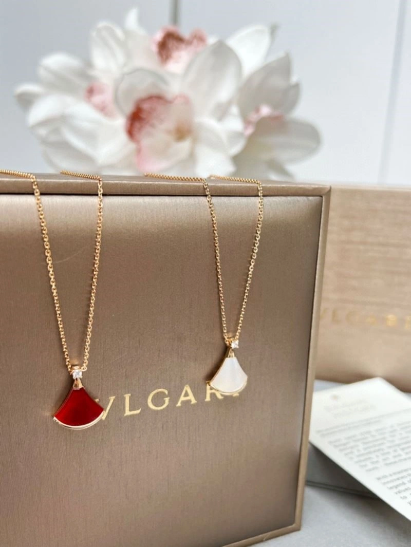 Affordable Bvlgari Necklaces 216120