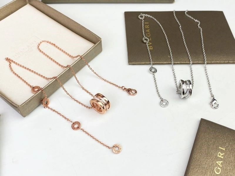 Bvlgari Necklaces Minimalist 216126