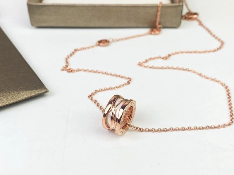 Bvlgari Necklaces Minimalist 216126