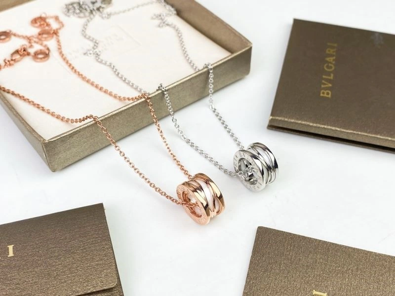 Bvlgari Necklaces Minimalist 216126