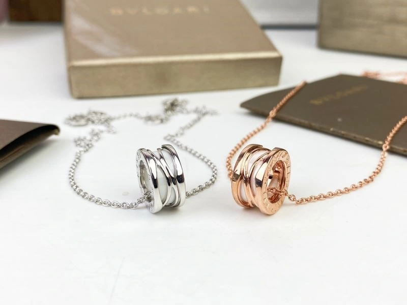 Bvlgari Necklaces Minimalist 216126
