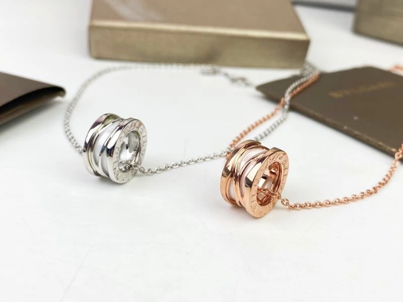 Bvlgari Necklaces Minimalist 216126