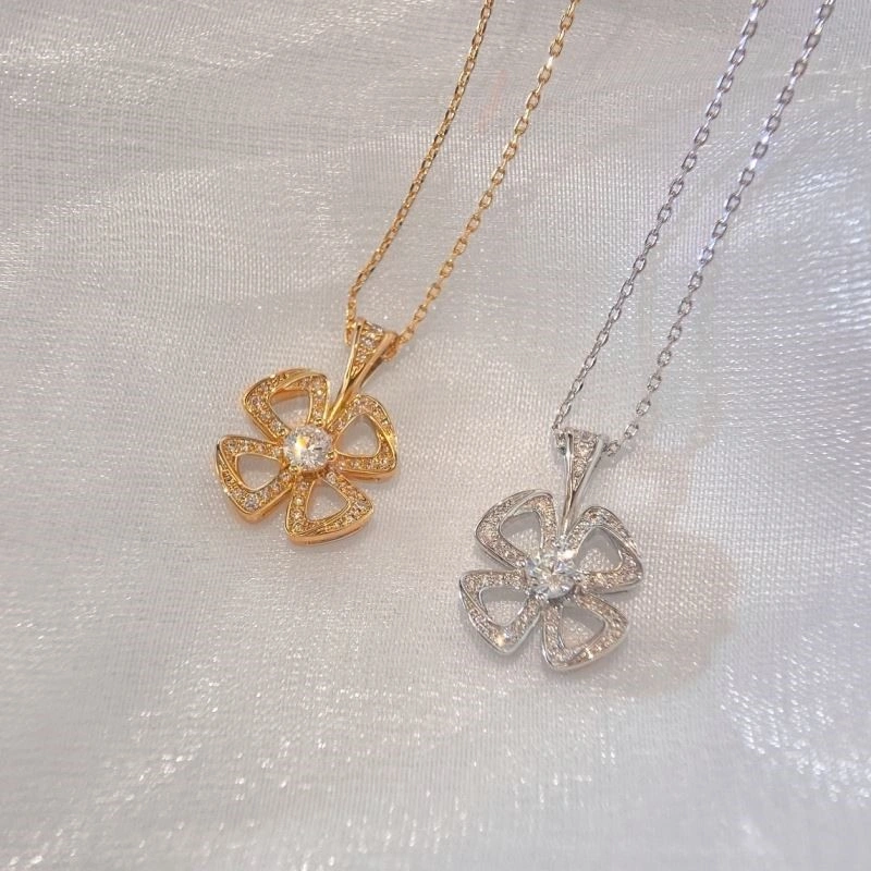 Fashionable Bvlgari Necklaces 216101