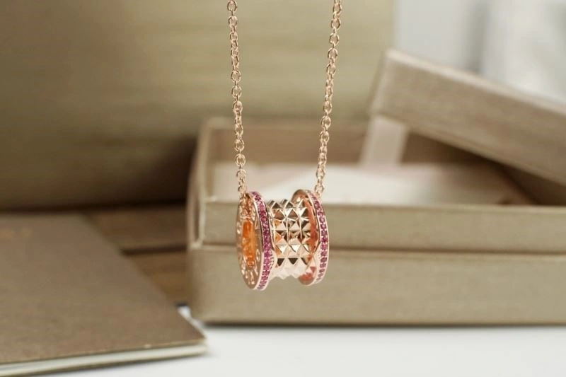 UrbanStyle Bvlgari Necklaces 216043