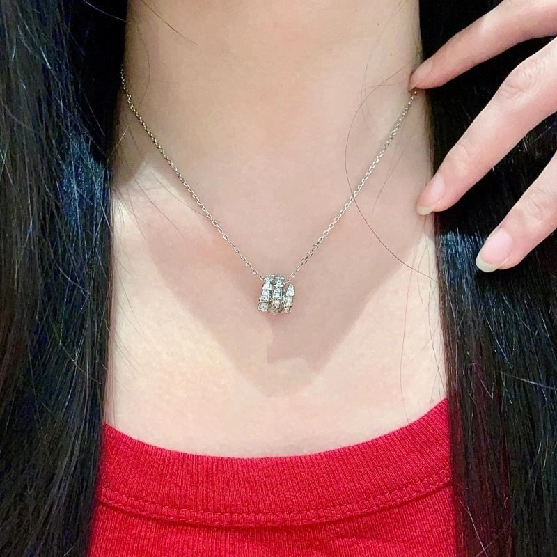 Bvlgari Necklaces Classic 216020