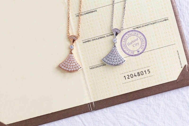 Bvlgari Necklaces Sporty 215872