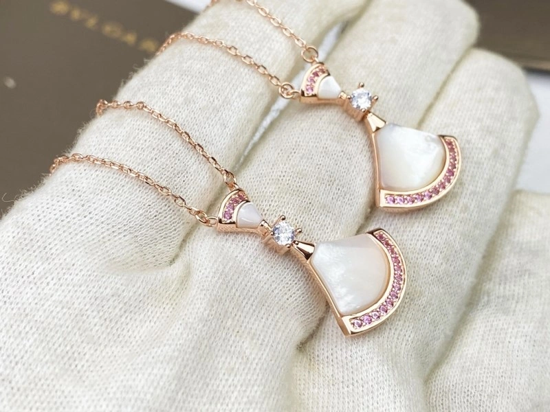 Bvlgari Necklaces Affordable 215850