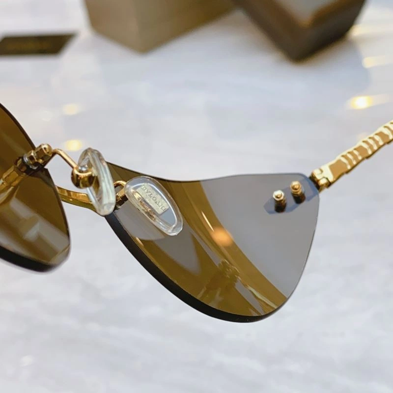 RelaxedFit Bvlgari Sunglasses 277279