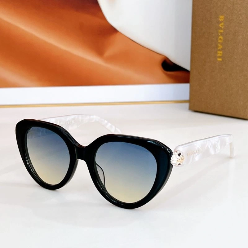Bvlgari Sunglasses RelaxedFit 277322