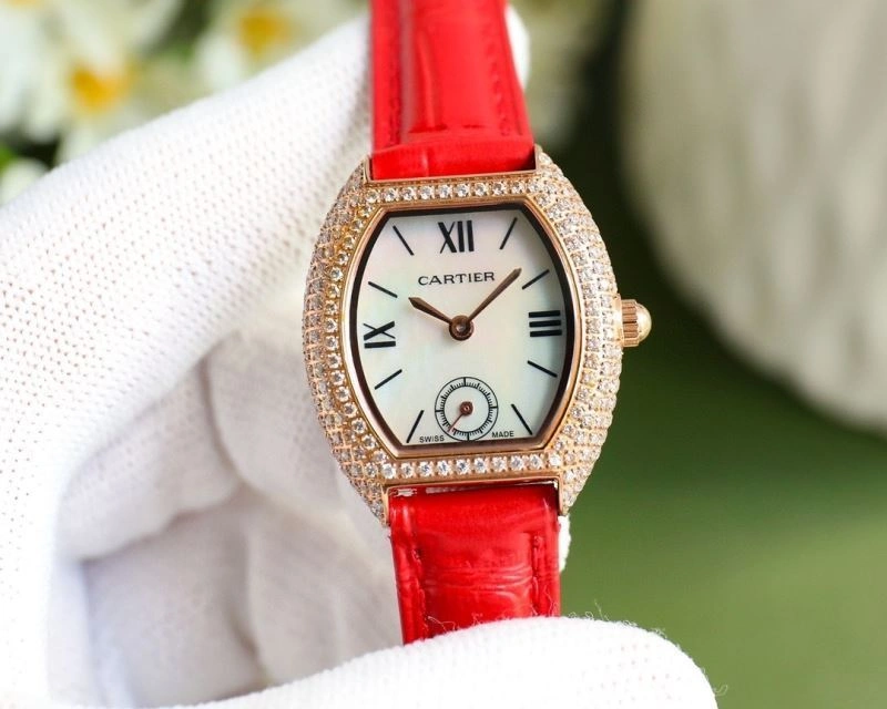 Elegant CARTIER Watches 181113