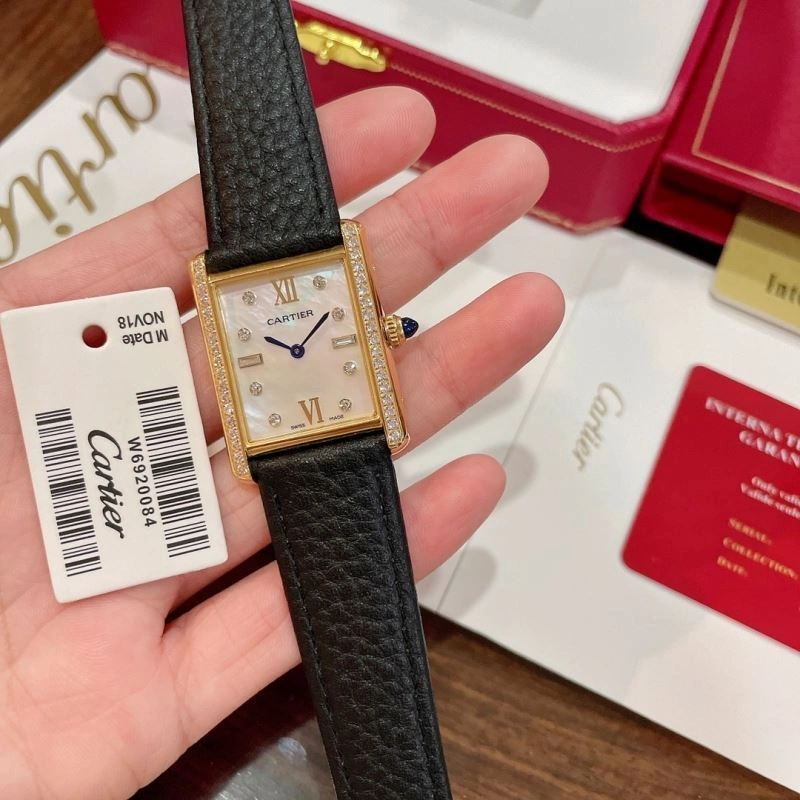 SmoothTexture CARTIER Watches 181107