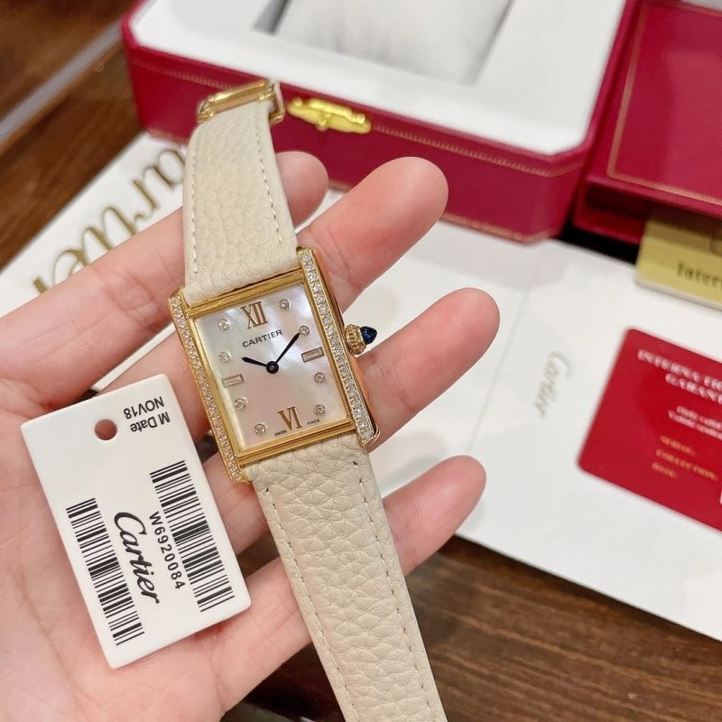 SmoothTexture CARTIER Watches 181107